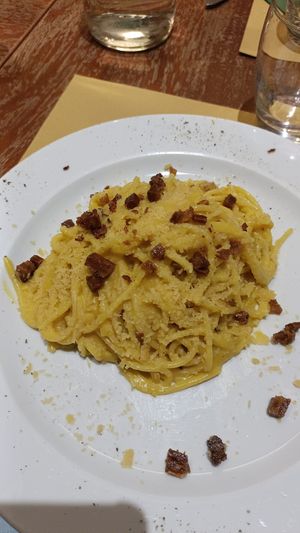 Carbonara at Origano Campo de' Fiori in Rome