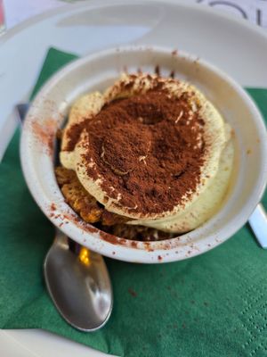 Tiramisu at Origano Campo de' Fiori in Rome