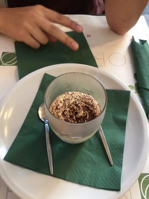 Vegan tiramisu at Origano Campo de' Fiori in Rome