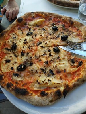 Vegan pizza at Origano Campo de' Fiori in Rome