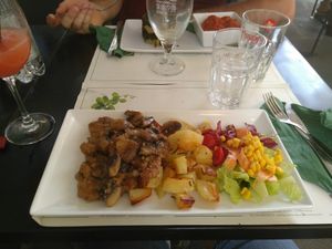 Veganes Gericht sehr leckerer Fleisch Ersatz at Origano Campo de' Fiori in Rome
