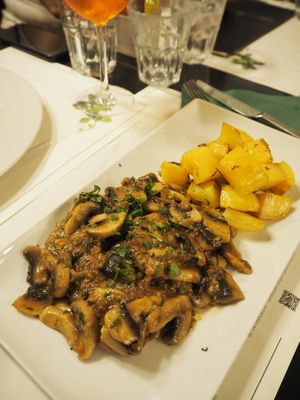 mushrooms and seitan steak at Origano Campo de' Fiori in Rome