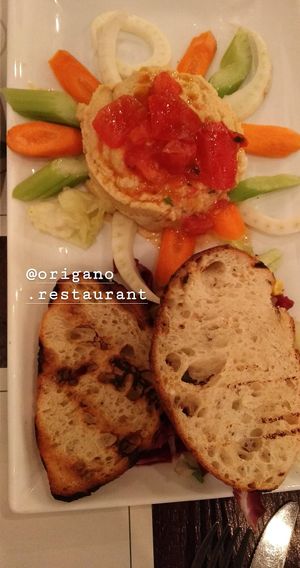 Houmous at Origano Campo de' Fiori in Rome