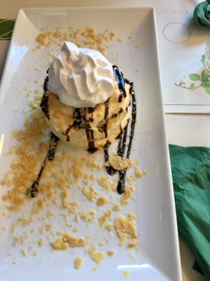 Vegan custard and 1000 leaves cake at Origano Campo de' Fiori in Rome