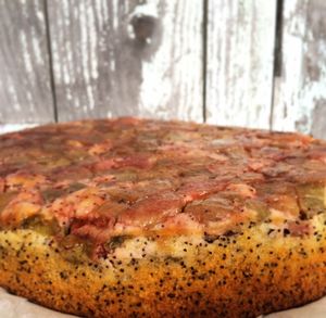 Rubarb & poppy seed cake at Noah's Ark in La Gomera