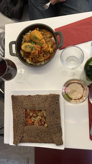 Poulet basquaise at Delice & Sarrasin in New York City