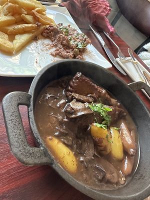 COQ AU VIN - 100% vegan & GF #Veganuary at Delice & Sarrasin in New York City