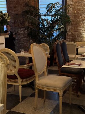 Decor   at Delice & Sarrasin in New York City