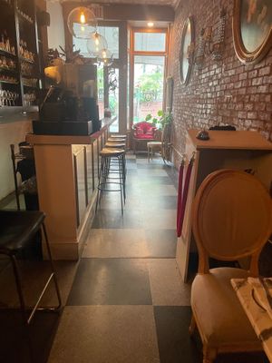 Bar at Delice & Sarrasin in New York City