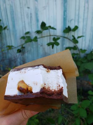 Ice Dream Sandwich at Say Hello Sweets in Vancouver