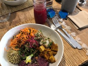 Plat du jour au top ! at Joy Healthyfood in Montpellier