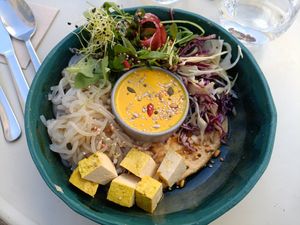 Lunch bowl of the week at Joy Healthyfood in Montpellier