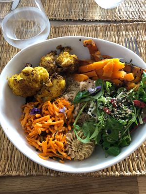 Budda bowl - fresh and soo yum 😍😋🥕🍠🥬 at Joy Healthyfood in Montpellier