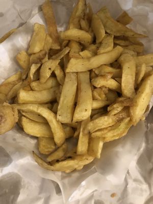Sweaty chips which were sat for 20 minutes before we were given our whole order  at The Veggie Chippy in Birmingham