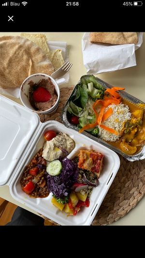 Sunday Brunch to go  at ATAYA in Berlin