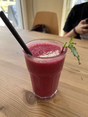 Dragon fruit smoothie  at ATAYA in Berlin