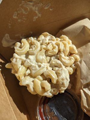 Mac and cheese💗 at Parlor City Vegan in Binghamton