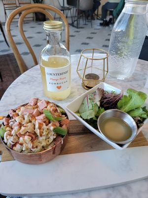 Skeptical vegan Mac with side salad at Parlor City Vegan in Binghamton