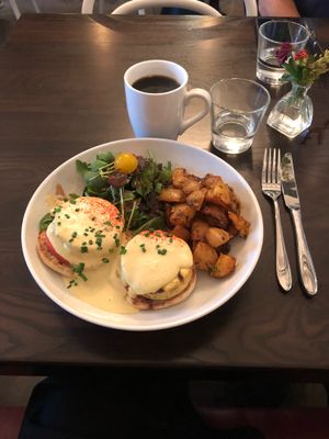 Tofu Benedict at Modern Love at Modern Love in Brooklyn