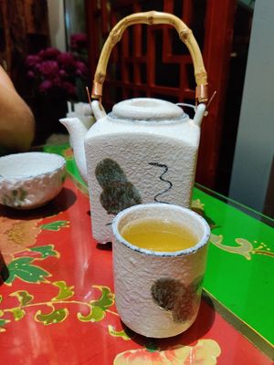 Complementary tea at Yunlaiju - Windlucky - Shekou District in Shenzhen