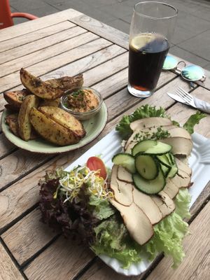 Roasted bread, smoked Tofu and baked potatoes  at Mezzo  in Hannover