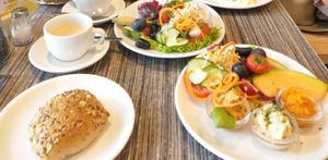 Veganes Frühstück at Mezzo  in Hannover