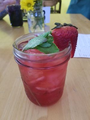 Strawberry mint lemonade at Flora Kitchenette in Louisville