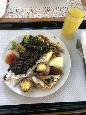 Prato e suco do dia at O Canteiro in Setubal