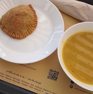 Sopa de Legumes e Pastel de Legumes  at Tonsai Bio  in Fatima