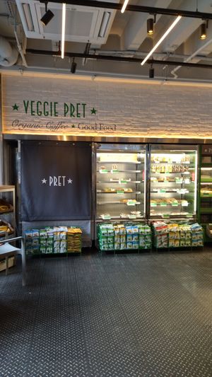 Closing time at Pret a Manger - Broadwick St in London