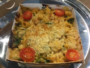 Vegan mac'n'cheese at Pret a Manger - Broadwick St in London