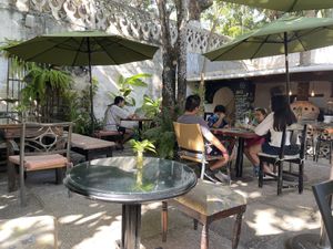 Outside tables at Sirena Morena in Cancun
