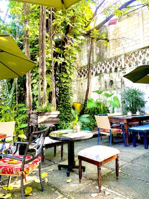 Garden Dining Area at Sirena Morena in Cancun
