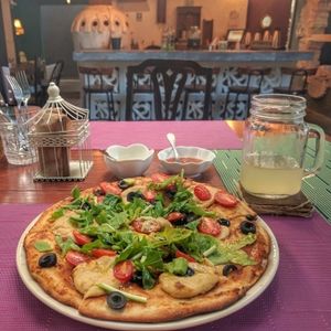 Vegan Pizza at Sirena Morena in Cancun
