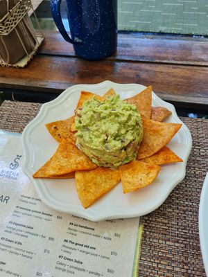 Guacamole at Sirena Morena in Cancun