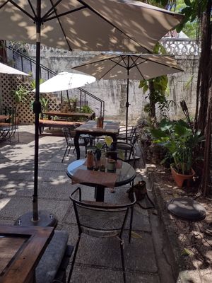 Courtyard at Sirena Morena in Cancun