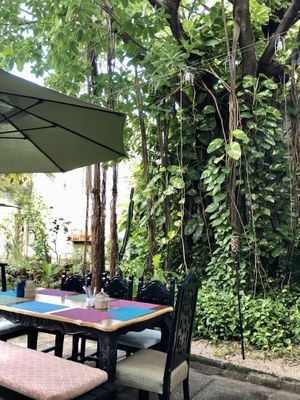Lovely garden seating area at Sirena Morena in Cancun