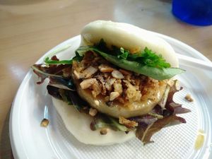 seitan bao at Bee Healthy Shop in Madrid