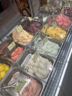 Options  at Manna Gelats in Barcelona