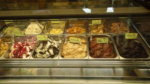 Ice cream at Manna Gelats in Barcelona