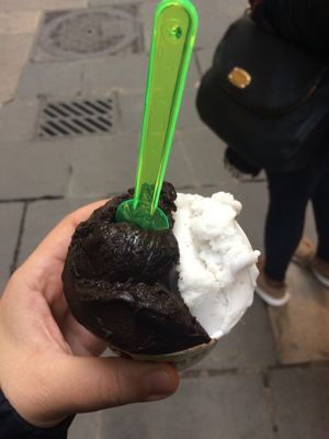 Left - vegan dark chocolate (amazing and perfect). Right - rice, ginger, cinnamon flavour, good too! at Manna Gelats in Barcelona