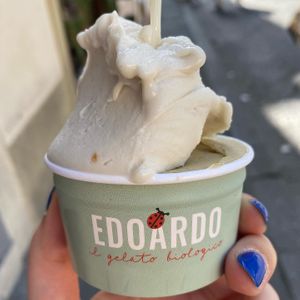 Almond and salted pistachio   at Edoardo - Piazza del Duomo in Florence