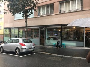 Café in rain at Vege Cafe in Lausanne