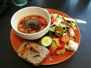 Lunch at Juicebar Truth Health Spirit in Malmo