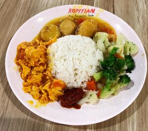 Rice with 3 vegetables $4.10 at SuManYuan 素满园 - Plaza Singapura in Central Singapore