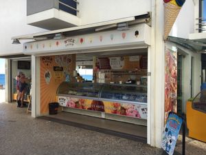 outside  at N'Ice Cream in Armacao De Pera