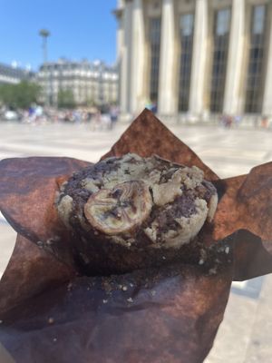 Banana chocolate muffin at Cloud Cakes - Mandar in Paris