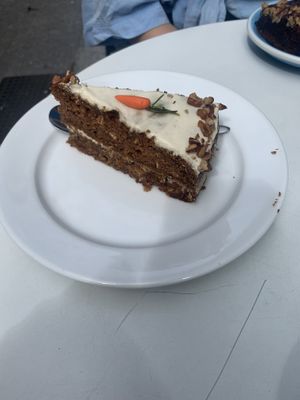 carrot cake at Cloud Cakes - Mandar in Paris