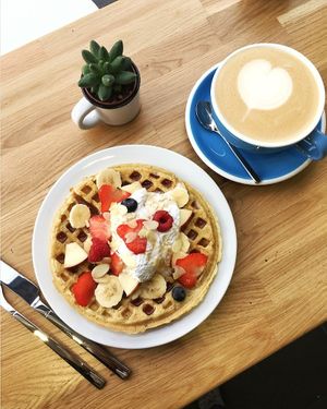 Waffles with Latte   at Cloud Cakes - Mandar in Paris