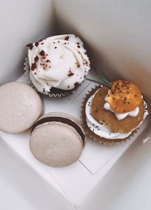 vegan cupcakes 😍  at Cloud Cakes - Mandar in Paris